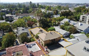 Aerial view of 6 unit apartment building for sale at 315 Pleasant St, Pasadena, CA 91101