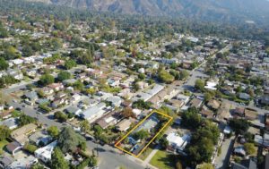 Aerial view of 6 unit apartment building for sale in Pasadena, CA
