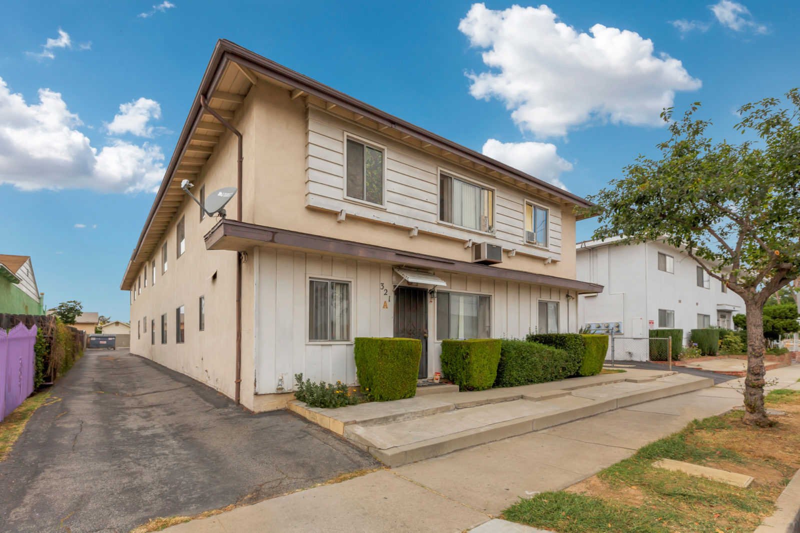 321 New Ave, Monterey Park, CA 91755 Donald La Realty